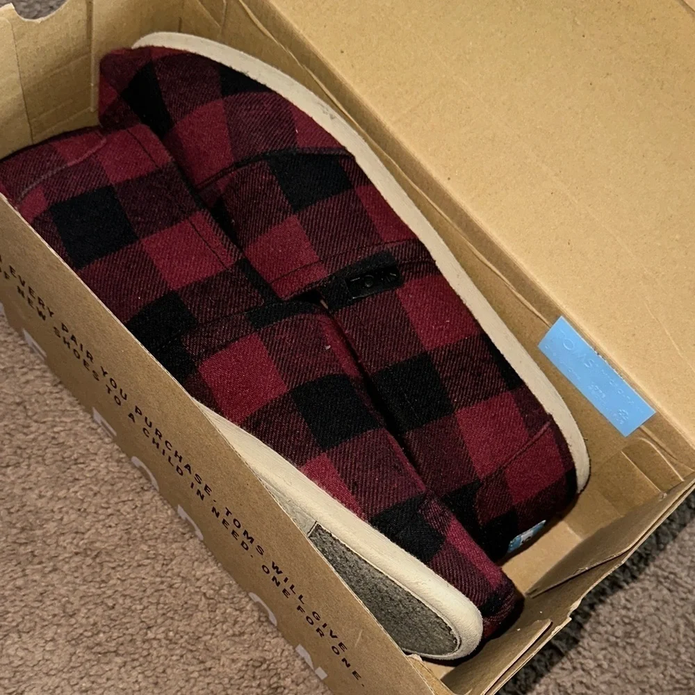 TOMS Men's Burgundy and Black Plaid Loafers